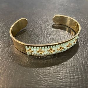 Cuff gold and turquoise bracelet